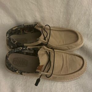 FINAL PRICE DROP! Hey Dude Men's Wally Funk Oasis Tan Loafers Men’s Size 13
